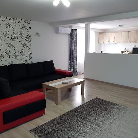 Apartament 8 Central Targu Mures Exterior photo