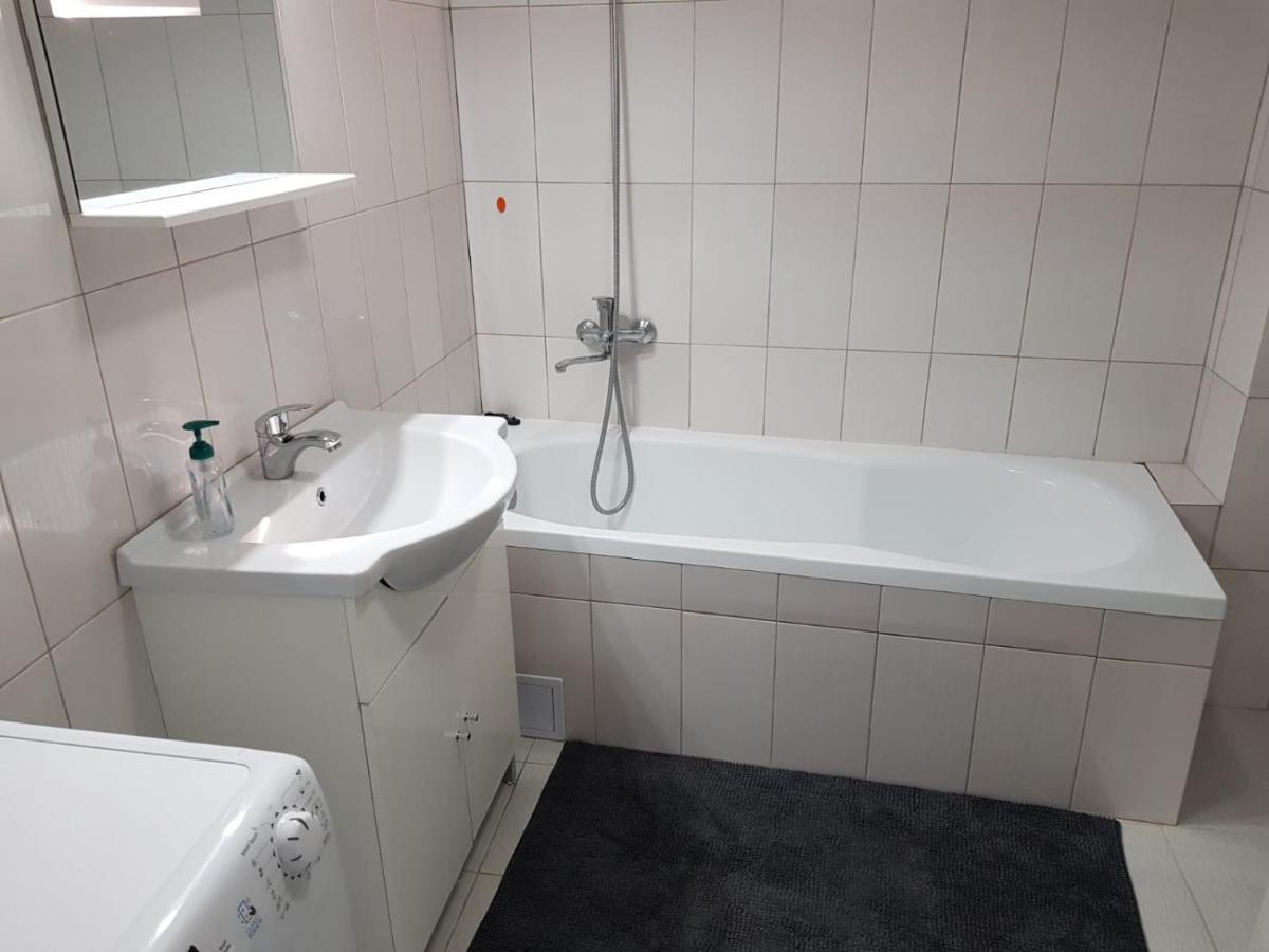 Apartament 8 Central Targu Mures Exterior photo