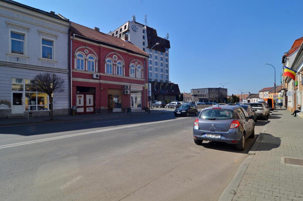 Apartament 8 Central Targu Mures Exterior photo