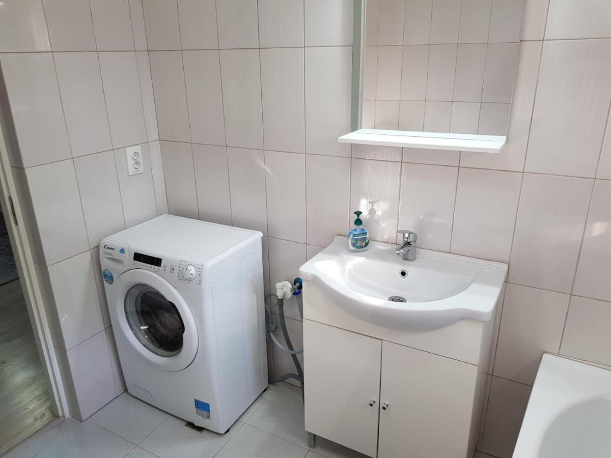 Apartament 8 Central Targu Mures Exterior photo