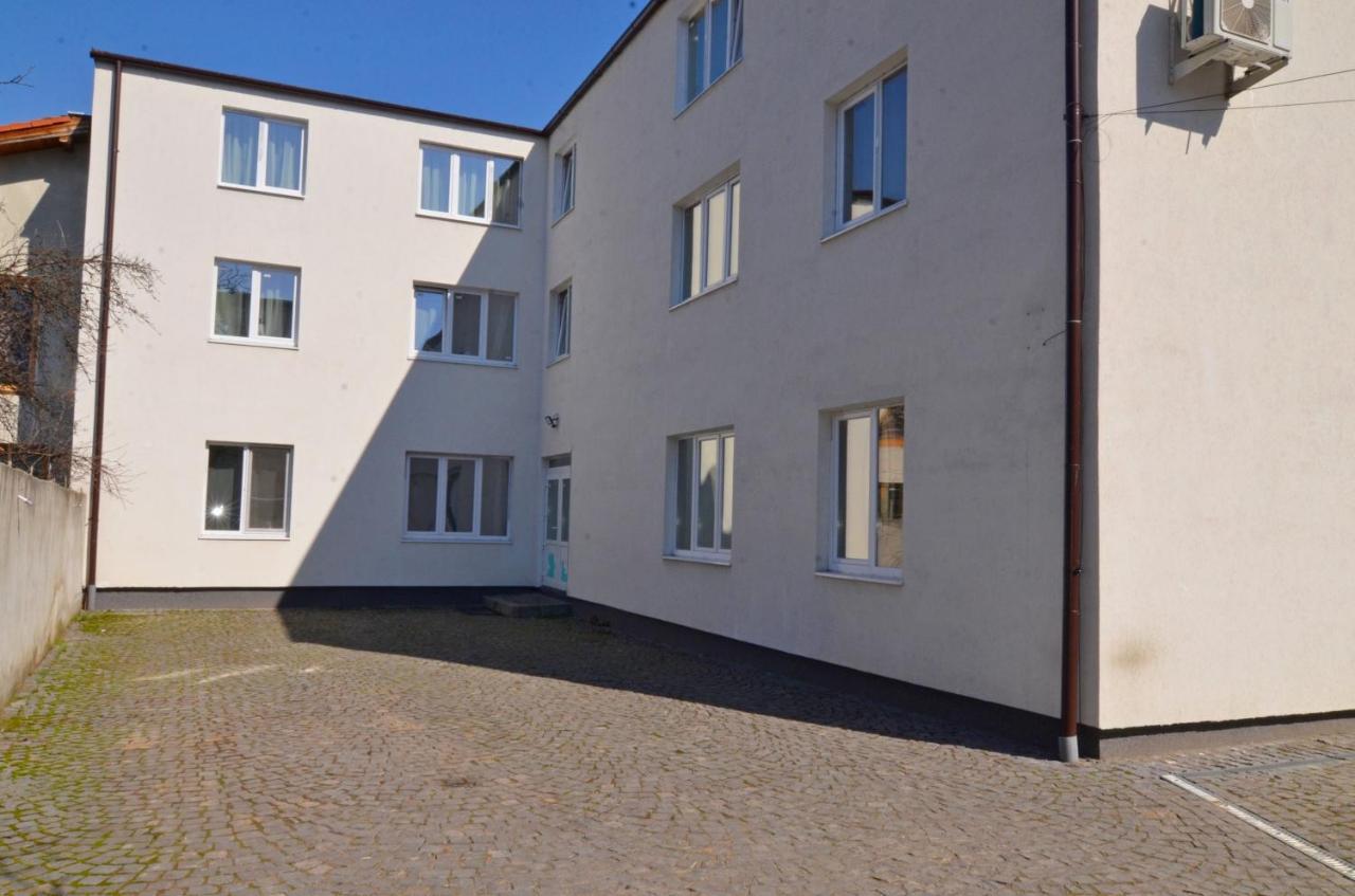 Apartament 8 Central Targu Mures Exterior photo